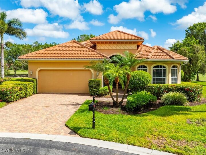 Property Photo:  6901 Bent Grass Drive  FL 34113 