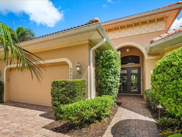 Property Photo: 6901 Bent Grass Drive FL 34113