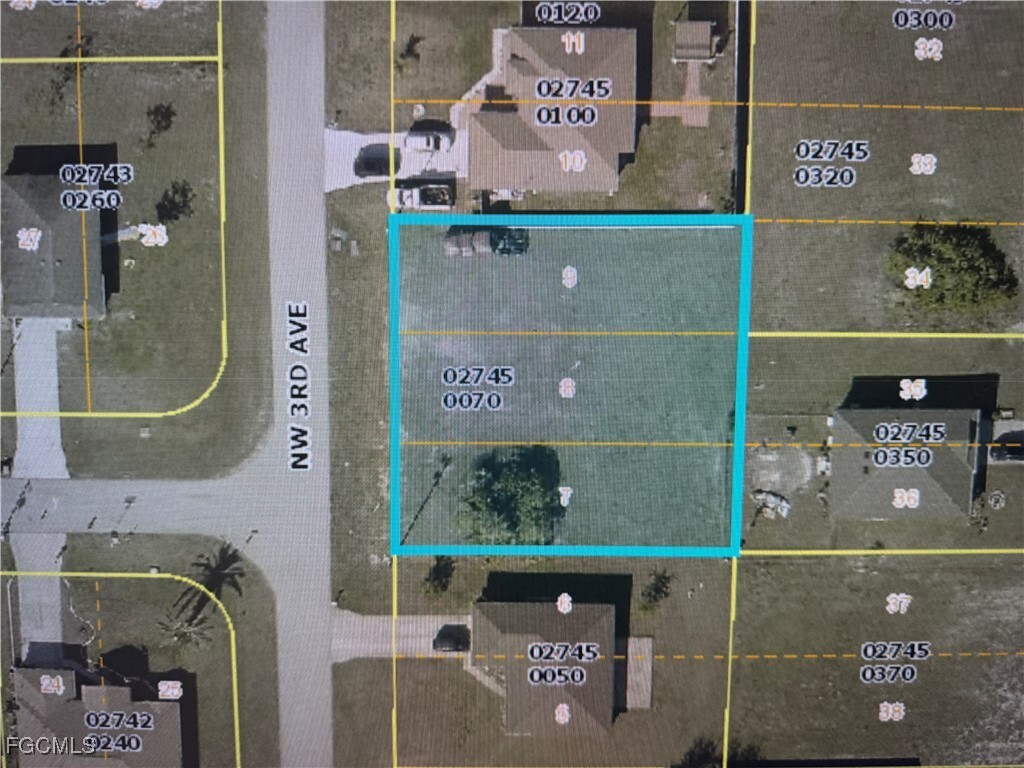 Property Photo: 2015 NW 3rd Avenue FL 33993