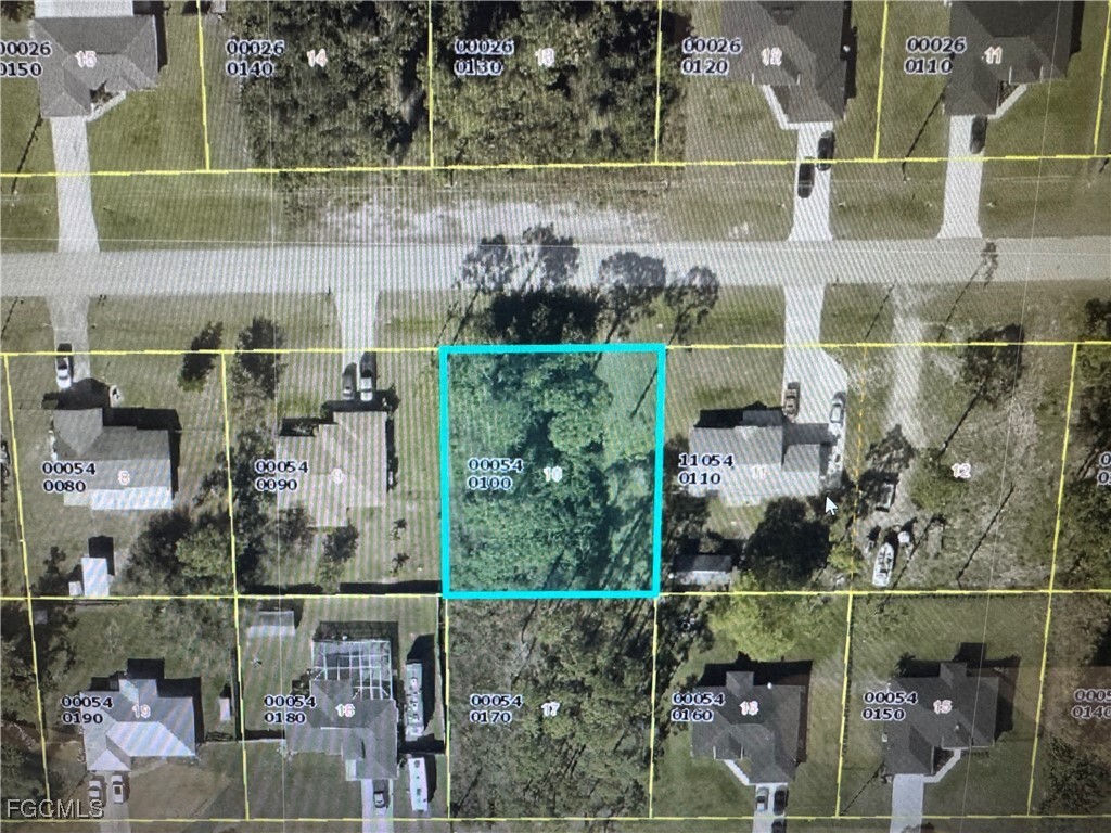 Property Photo: 3717 Kittyhawk Drive FL 33905