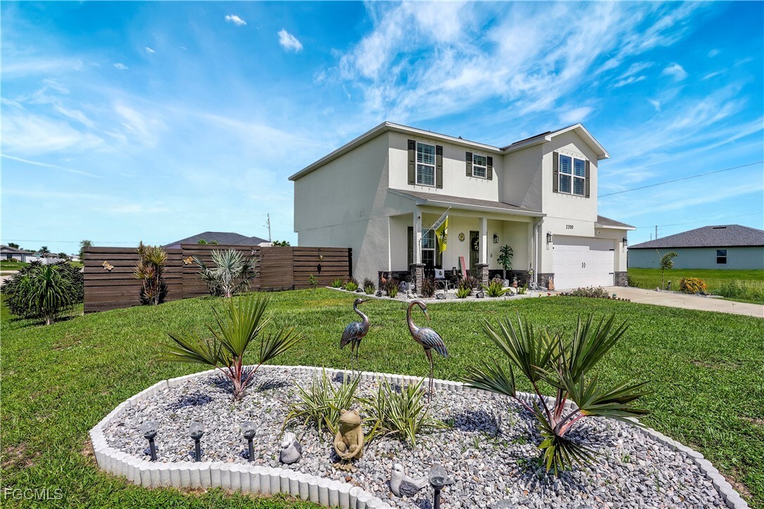 Property Photo:  2200 NE Juanita Place  FL 33909 
