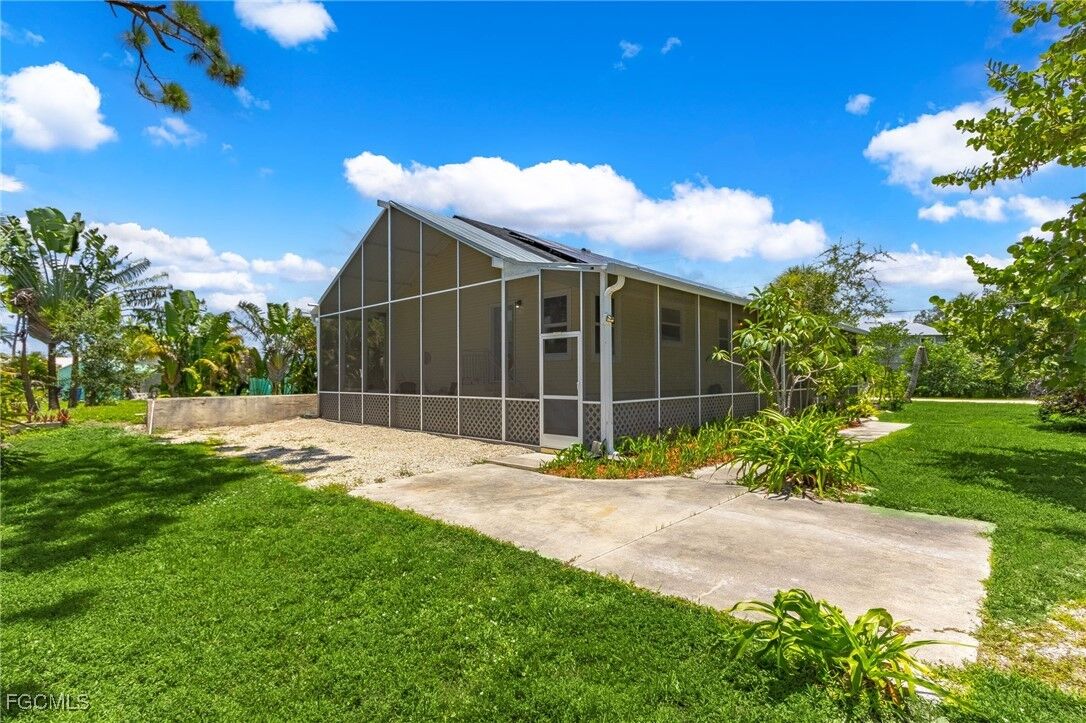 Property Photo: 7256 Victory Road FL 33922