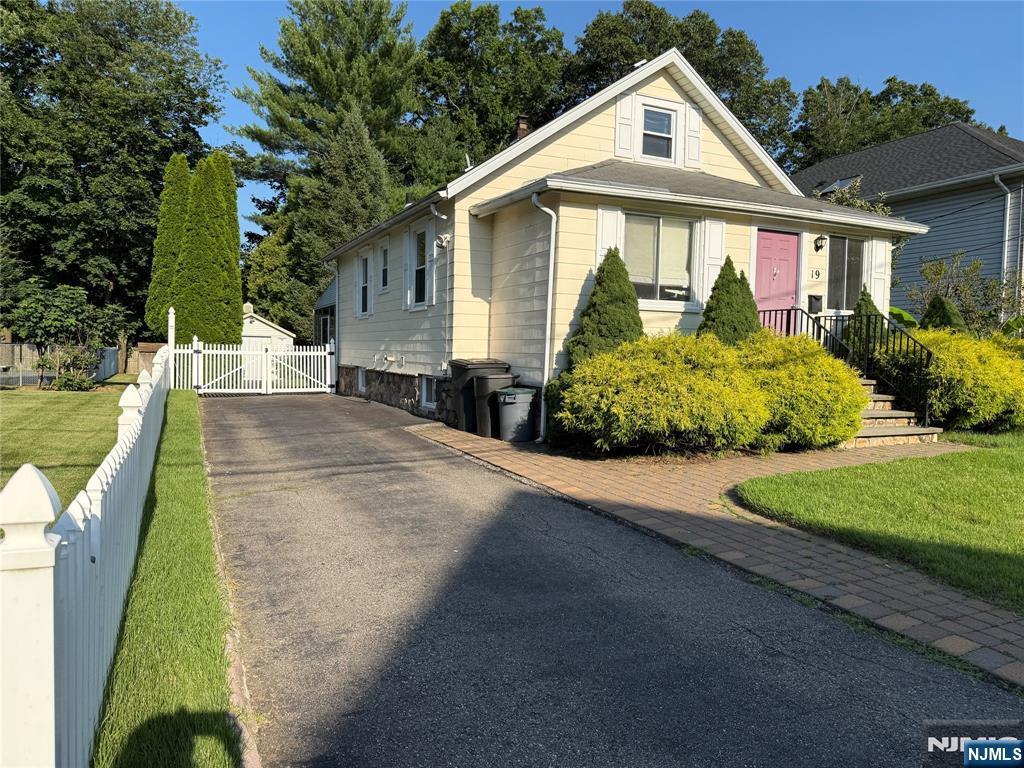 Property Photo:  19 Ontario Street  NJ 07628 