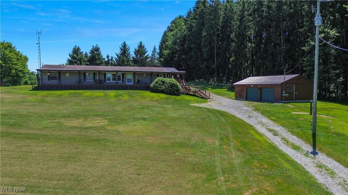 Property Photo: 41941 Churchill Road OH 44432