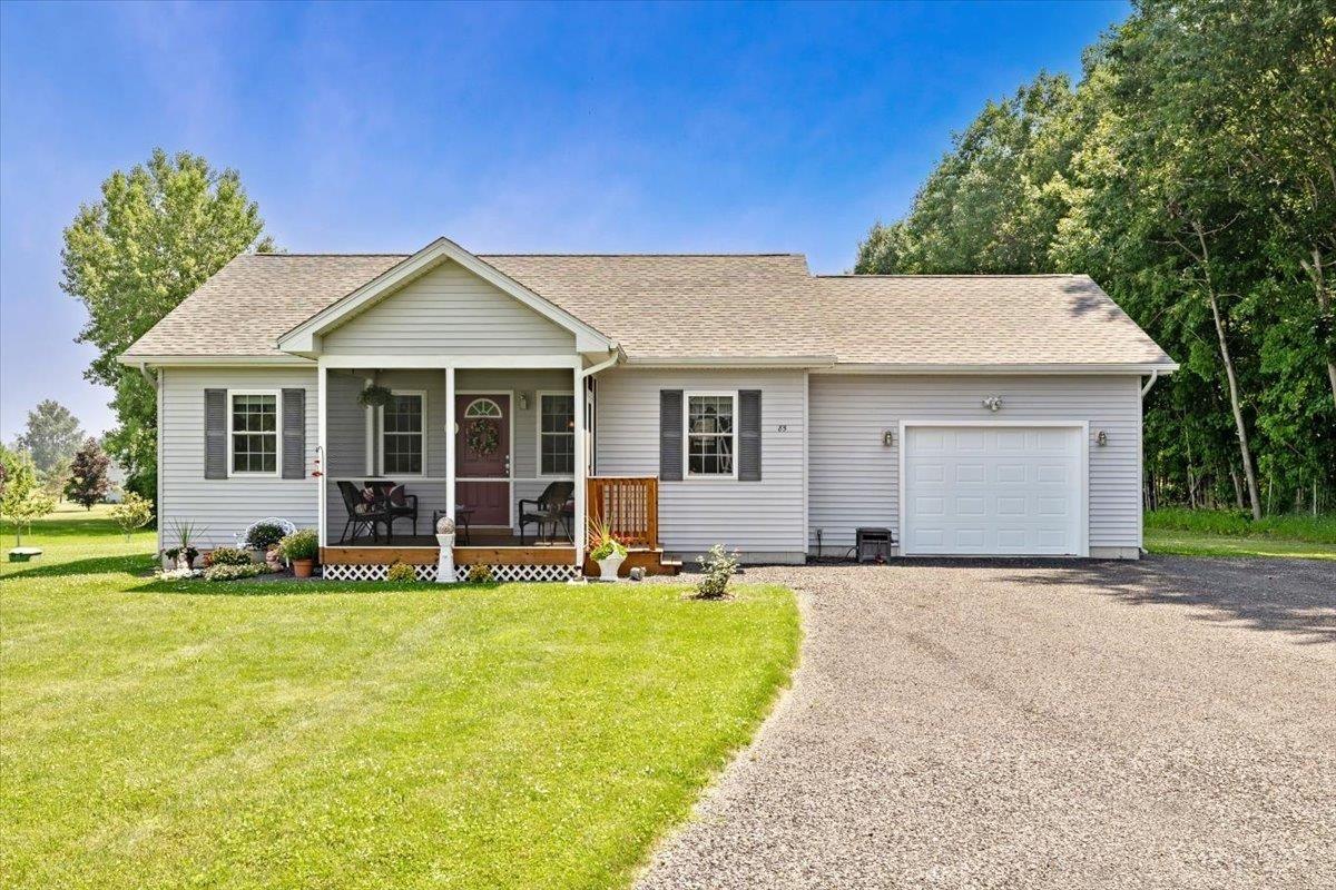 Property Photo: 85 Dubuque Drive VT 05458