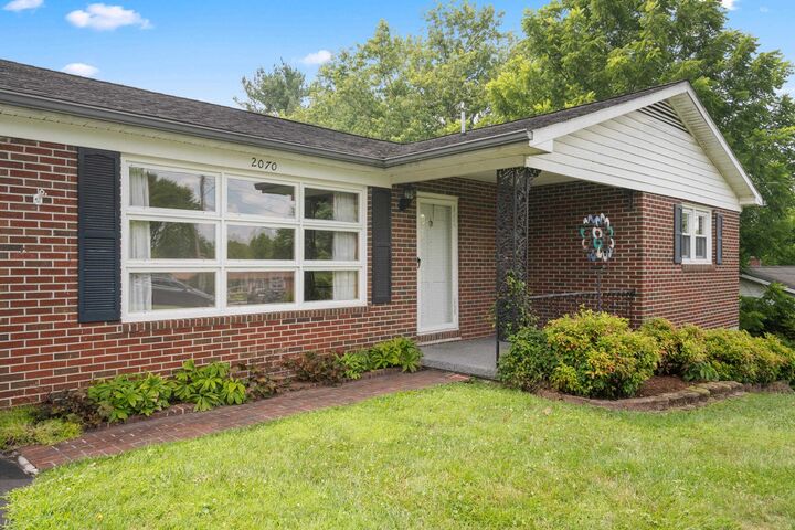 Property Photo:  2070 Twin Oaks Avenue  VA 24301 
