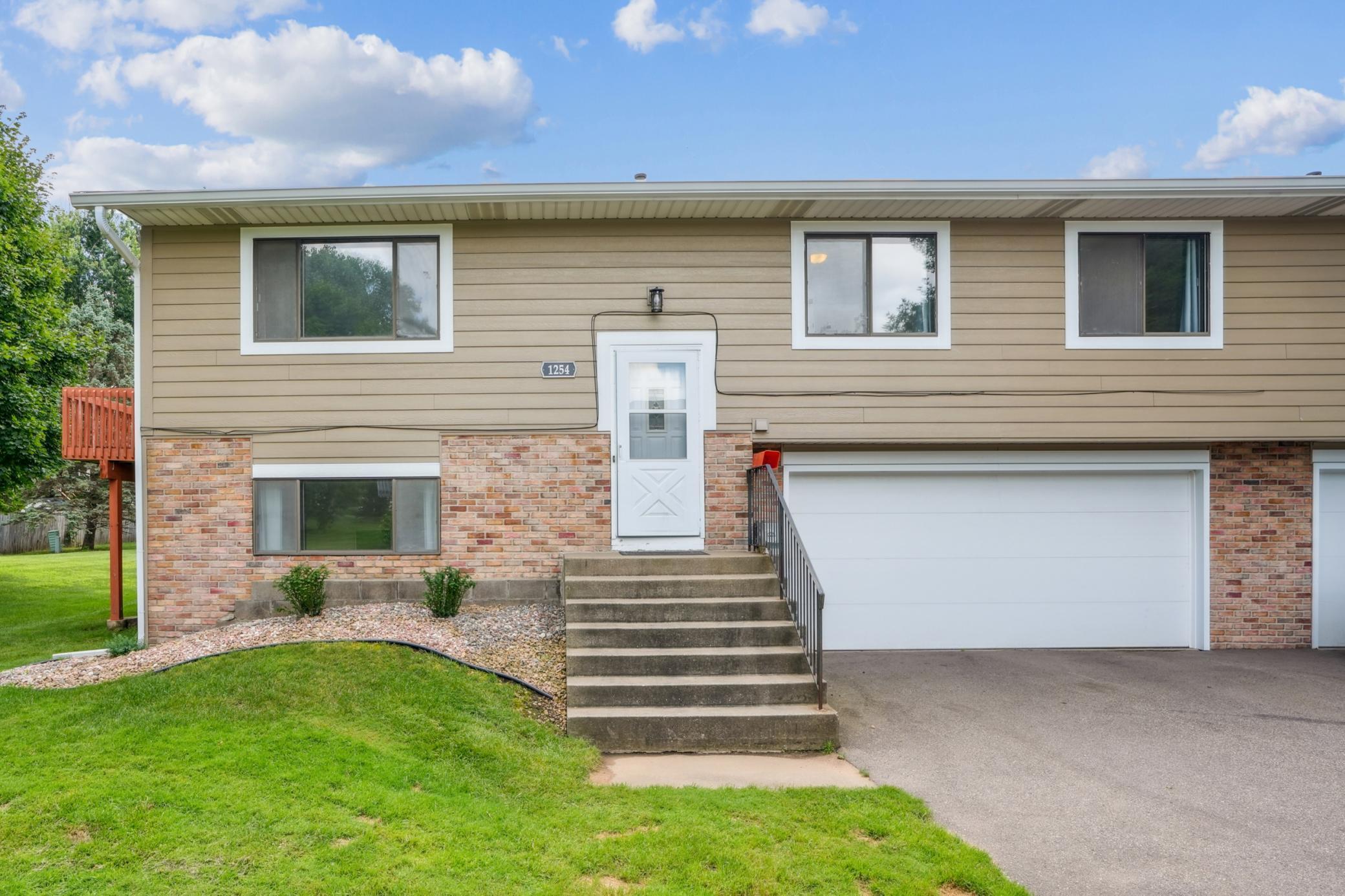 Property Photo: 1254 Ferndale Street N MN 55119