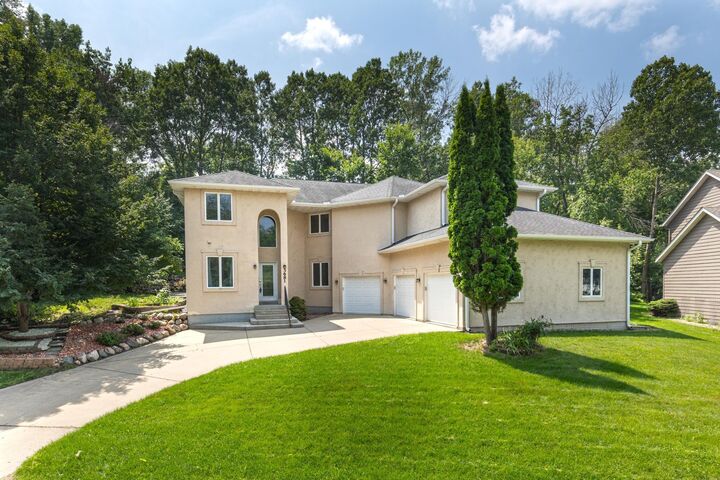 Property Photo:  3681 Robin Lane  MN 55122 