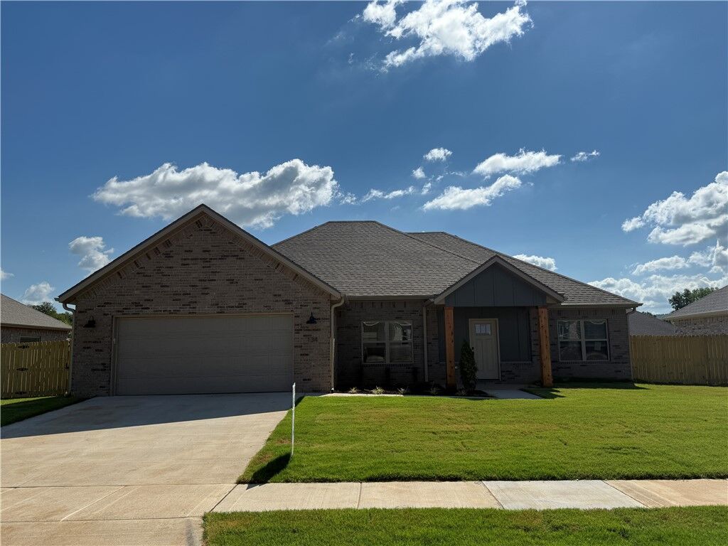 Property Photo: 134 N Banner Avenue AR 72730