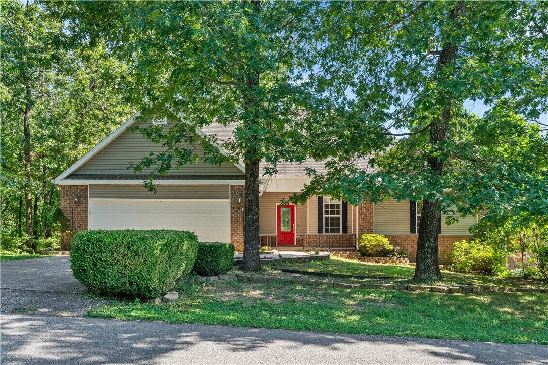 Property Photo: 23 Bridlington Drive AR 72714