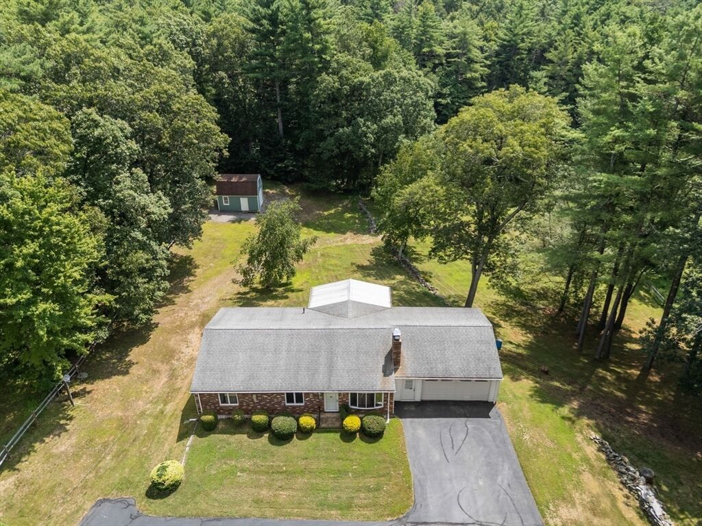 Property Photo: 749 Alpine Dr MA 01550