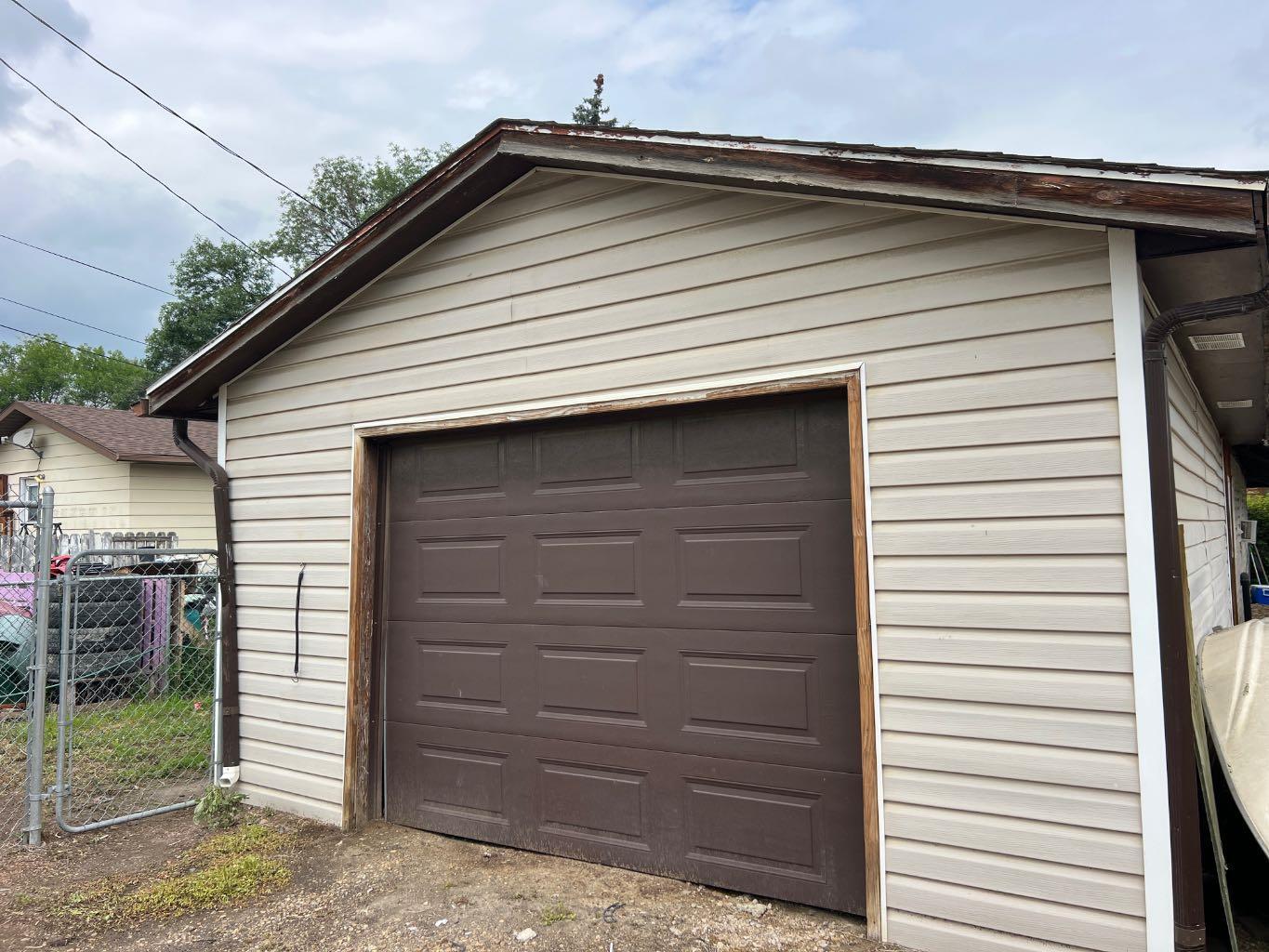 Photo de la propriété:  509 2 Avenue W  AB T0J 0Y3 