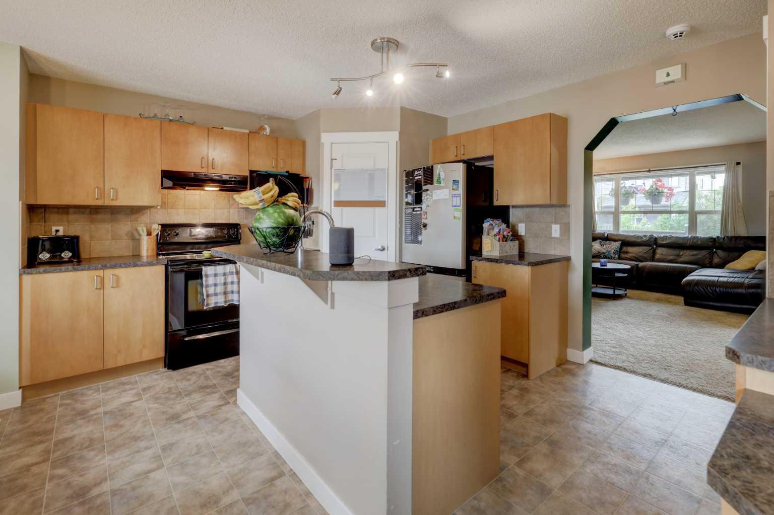 Property Photo: 469 Morningside Way SW AB T4B 3M5