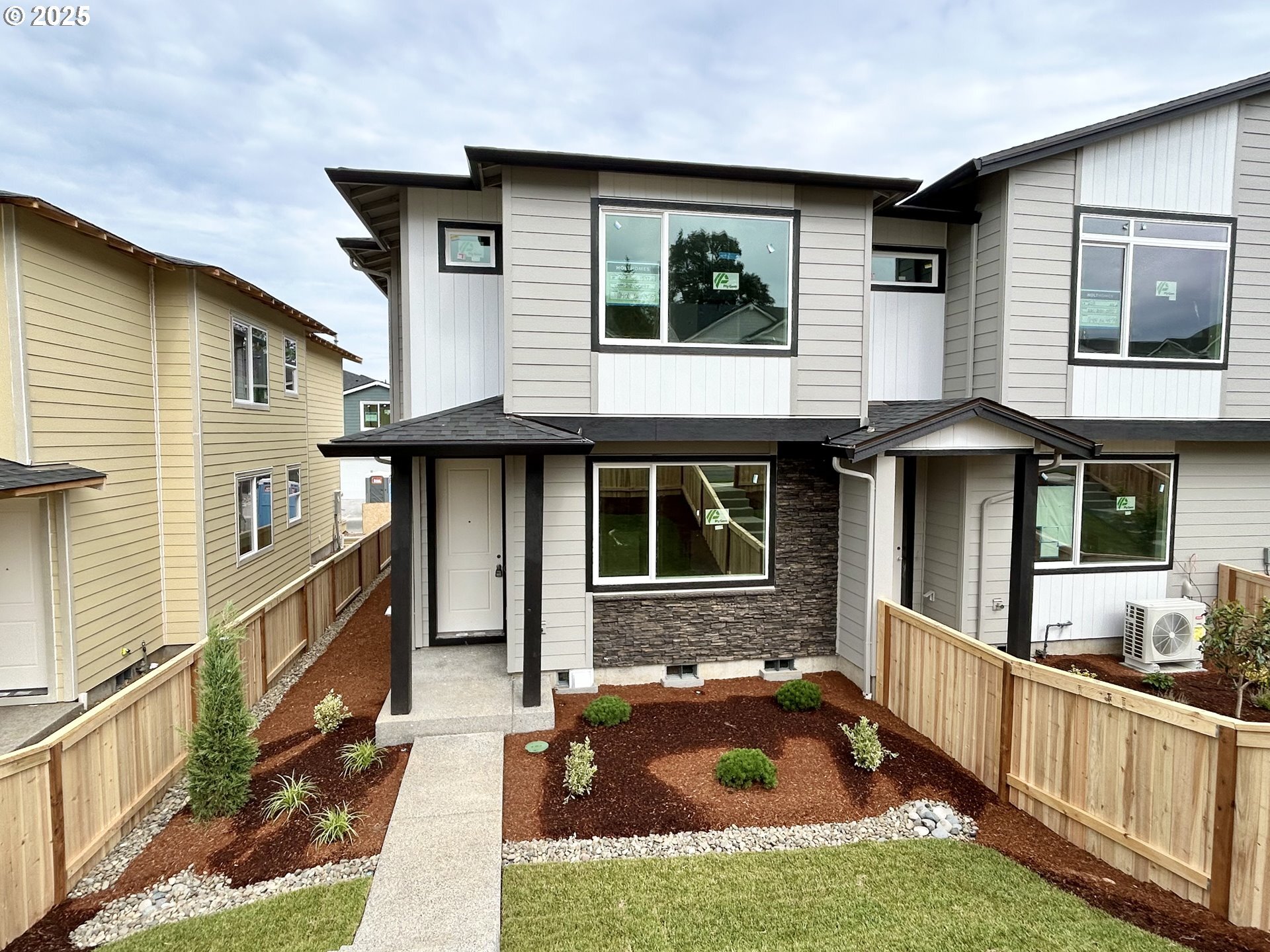 Property Photo:  18406 NE 43rd Pl Lot 207  WA 98686 