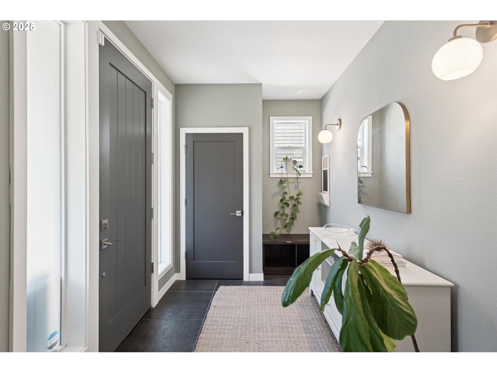 Property Photo:  8274 SW 47th Ave  OR 97219 