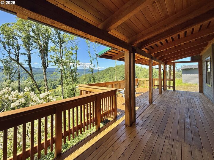 Property Photo:  11880 Dupee Valley Rd  OR 97128 