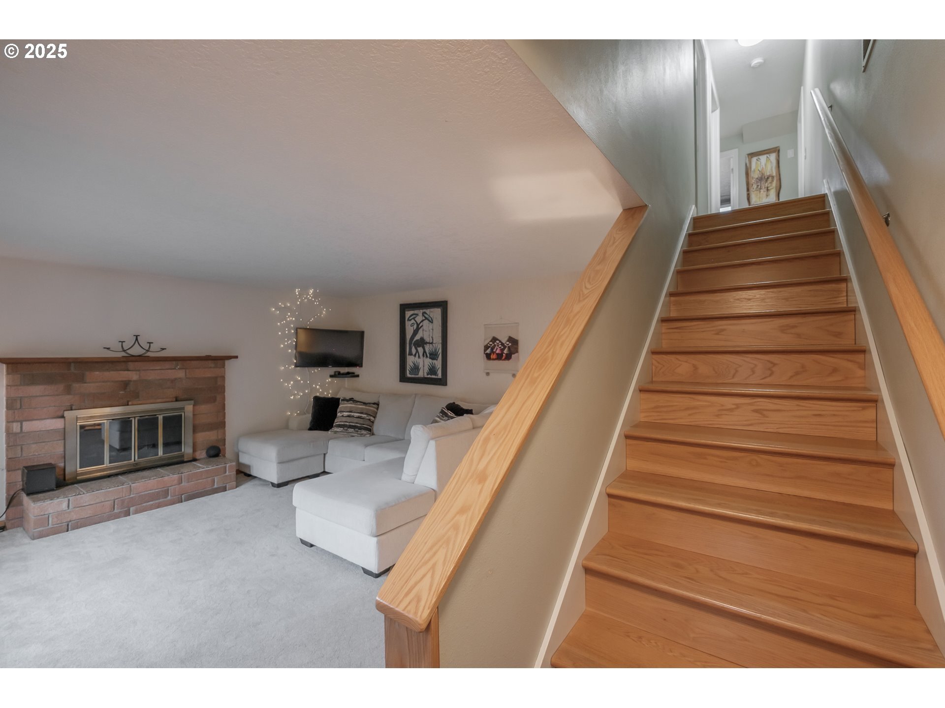 Property Photo: 902 NW Oak Ave OR 97330