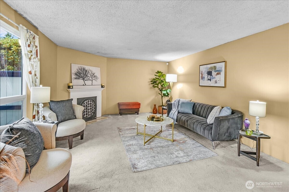 Property Photo: 1832 SW 318th Place 23B WA 98023