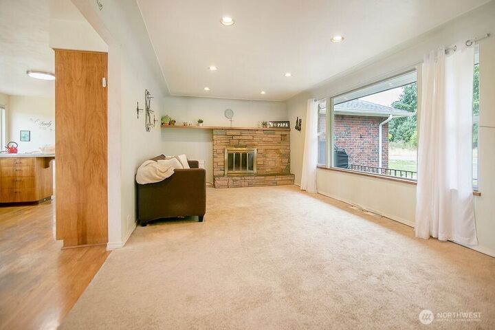 Property Photo: 4421 89th Avenue SE WA 98501