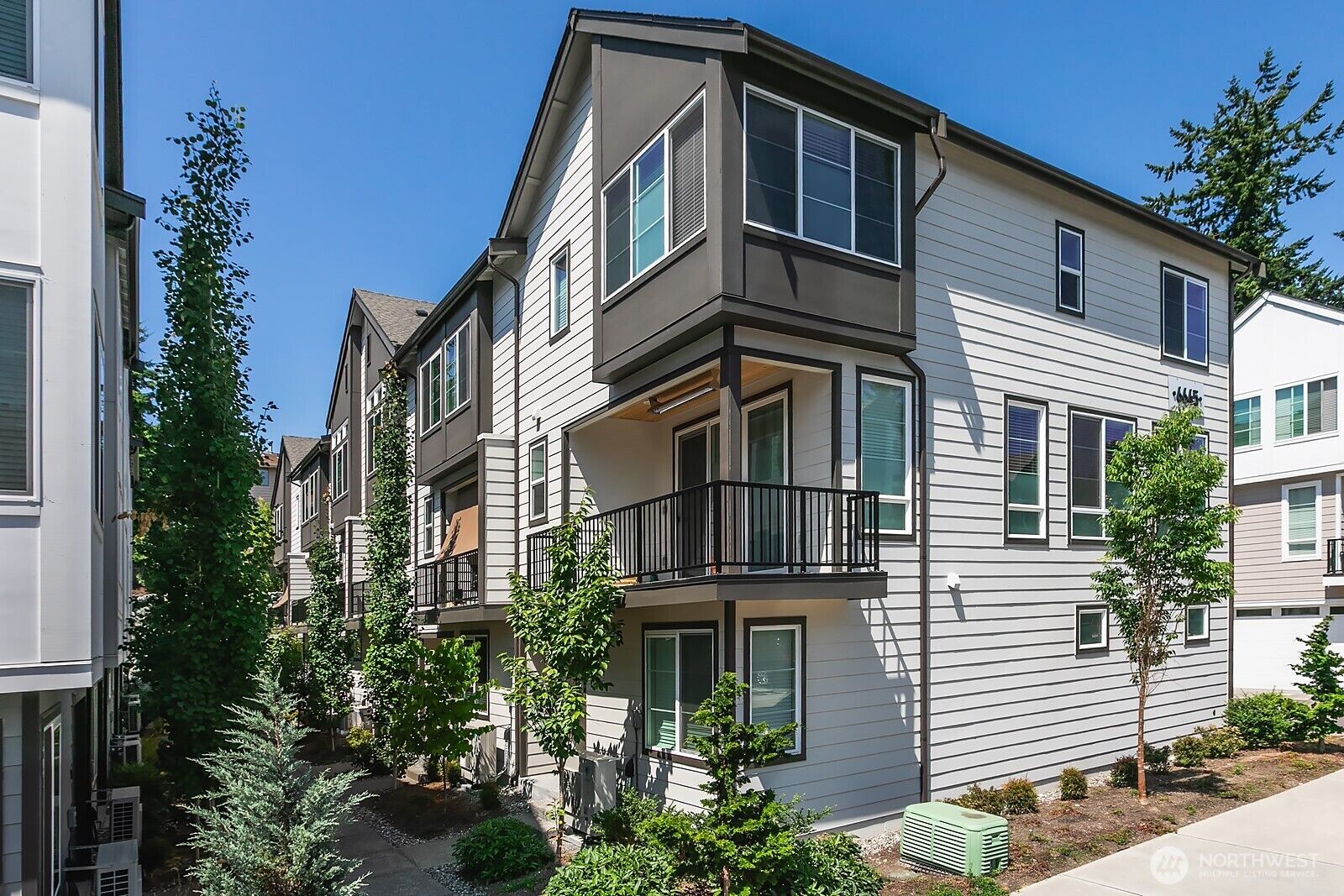 Property Photo:  6645 NE 189th Court 3  WA 98012 