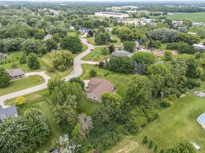Property Photo:  2959 E Ridge Place  WI 54956 