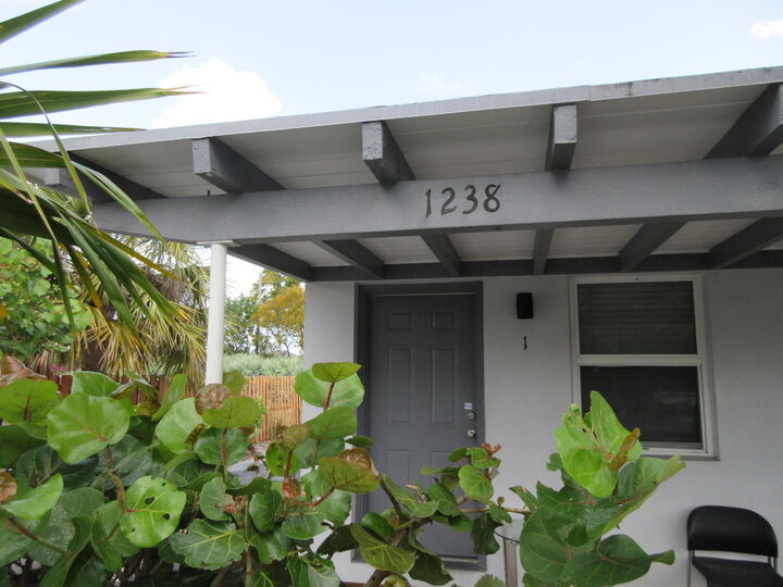 Property Photo: 1238 17th Avenue N 2 FL 33460