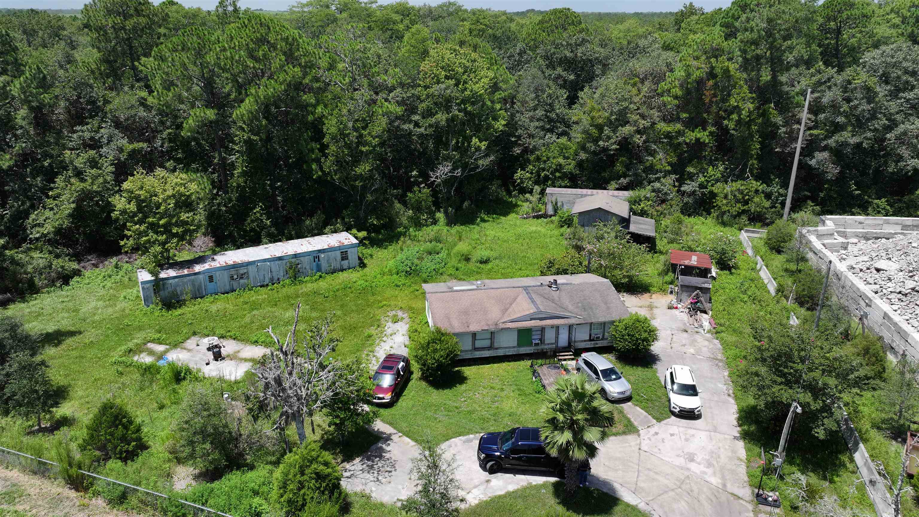 Property Photo: 442 Industry Pl. FL 32095