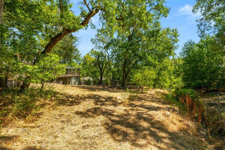 Property Photo: 161 Los Trancos Circle CA 94028