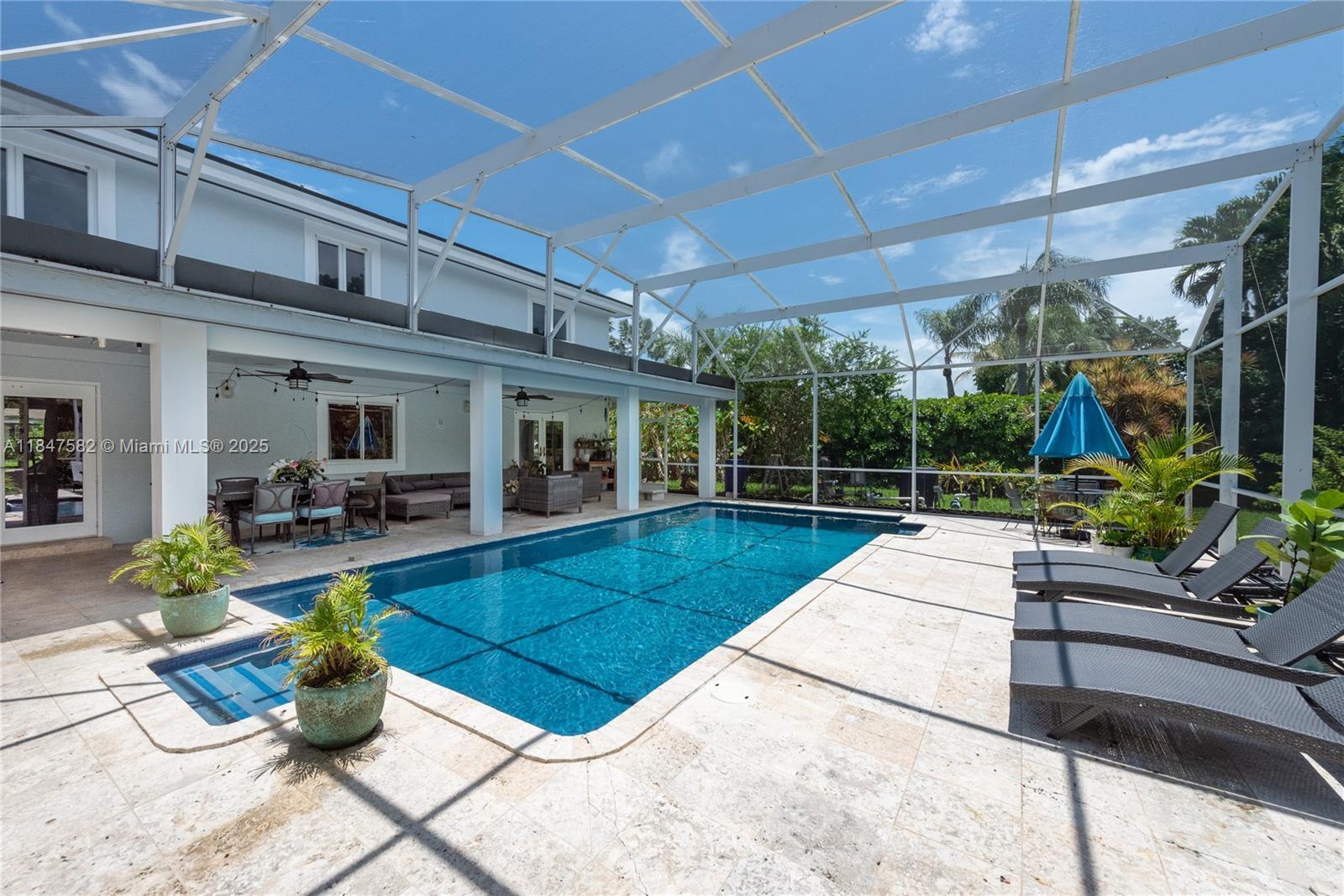 Property Photo: 13020 SW 70th Ave FL 33156
