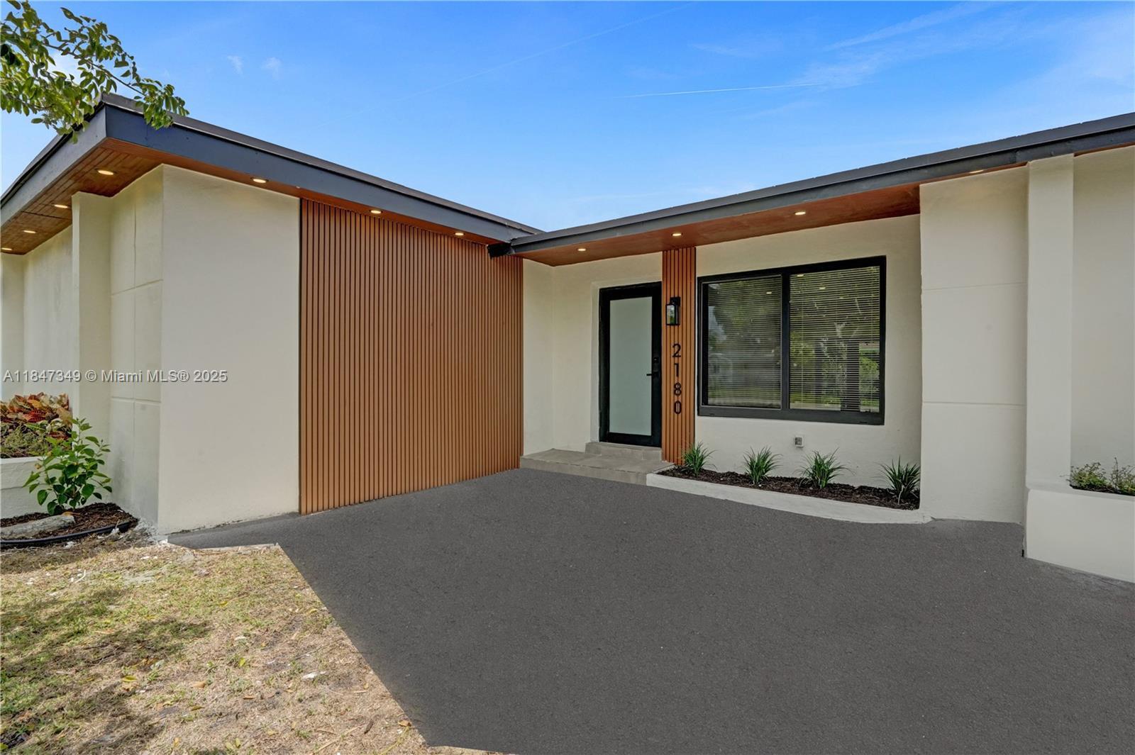Property Photo:  2180 NW 74th Ave  FL 33313 