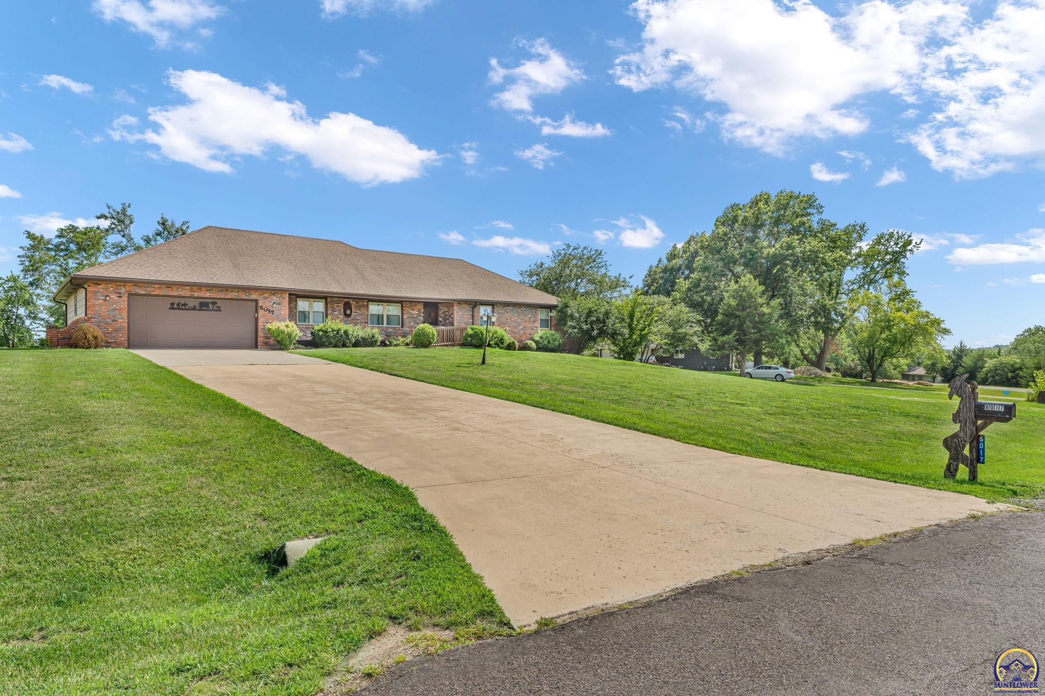 Property Photo: 6017 SW 46th St KS 66610
