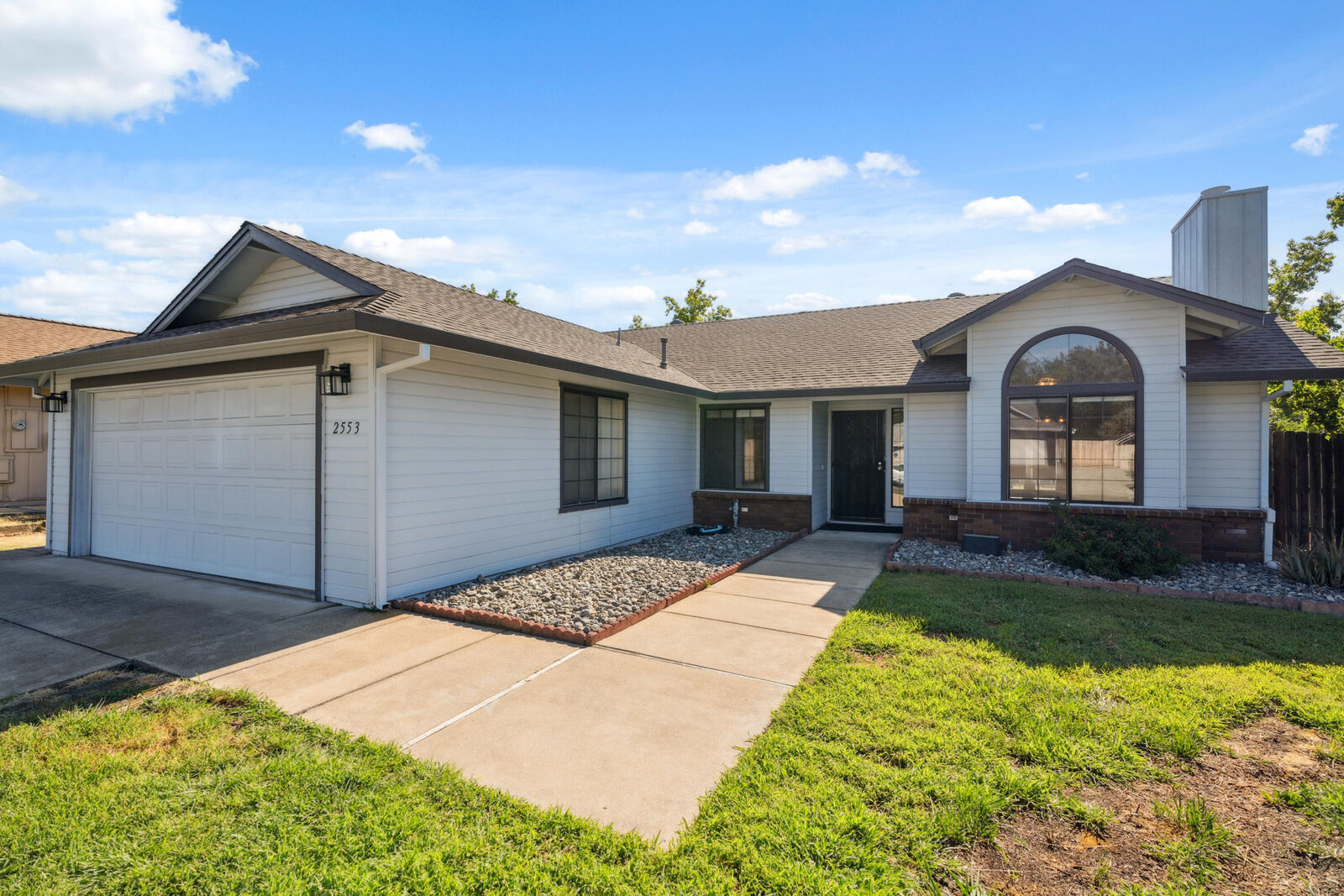 Property Photo: 2553 Candlewood Drive CA 96003