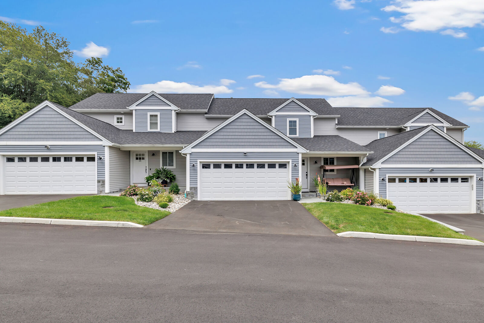Property Photo:  85 River Road 8 Windward Way  CT 06484 