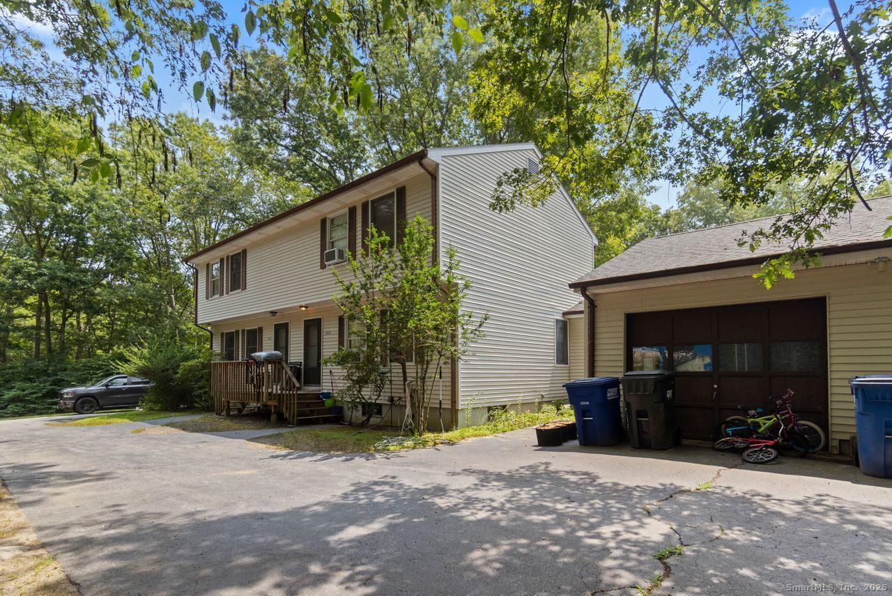 Property Photo: 860 North Road CT 06340