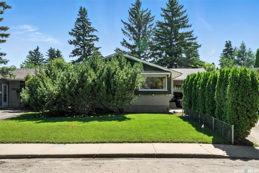 1801 Madden Avenue  Saskatoon SK S7H 3M7 photo
