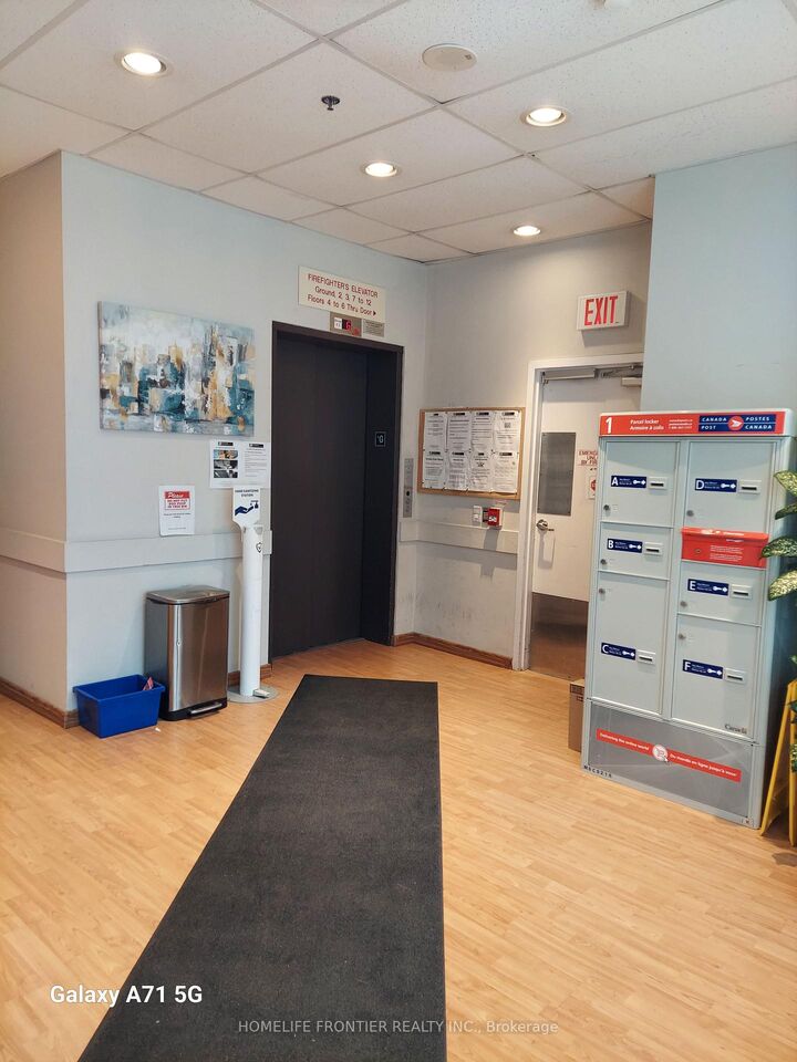 Property Photo: 15 Maplewood Avenue 911 ON M6C 4B4
