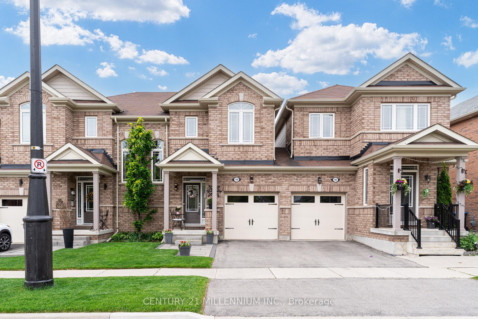 Photo de la propriété: 100 Kempenfelt Trail ON L7A 0Z9
