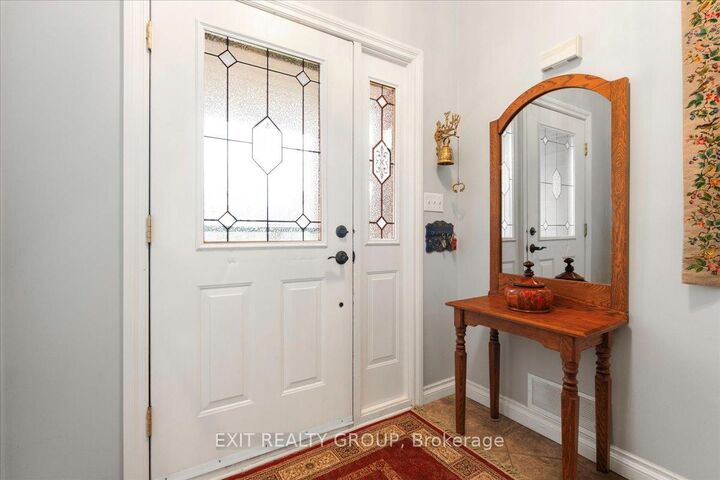 Property Photo:  41 Faraday Gardens  ON K8P 5J5 