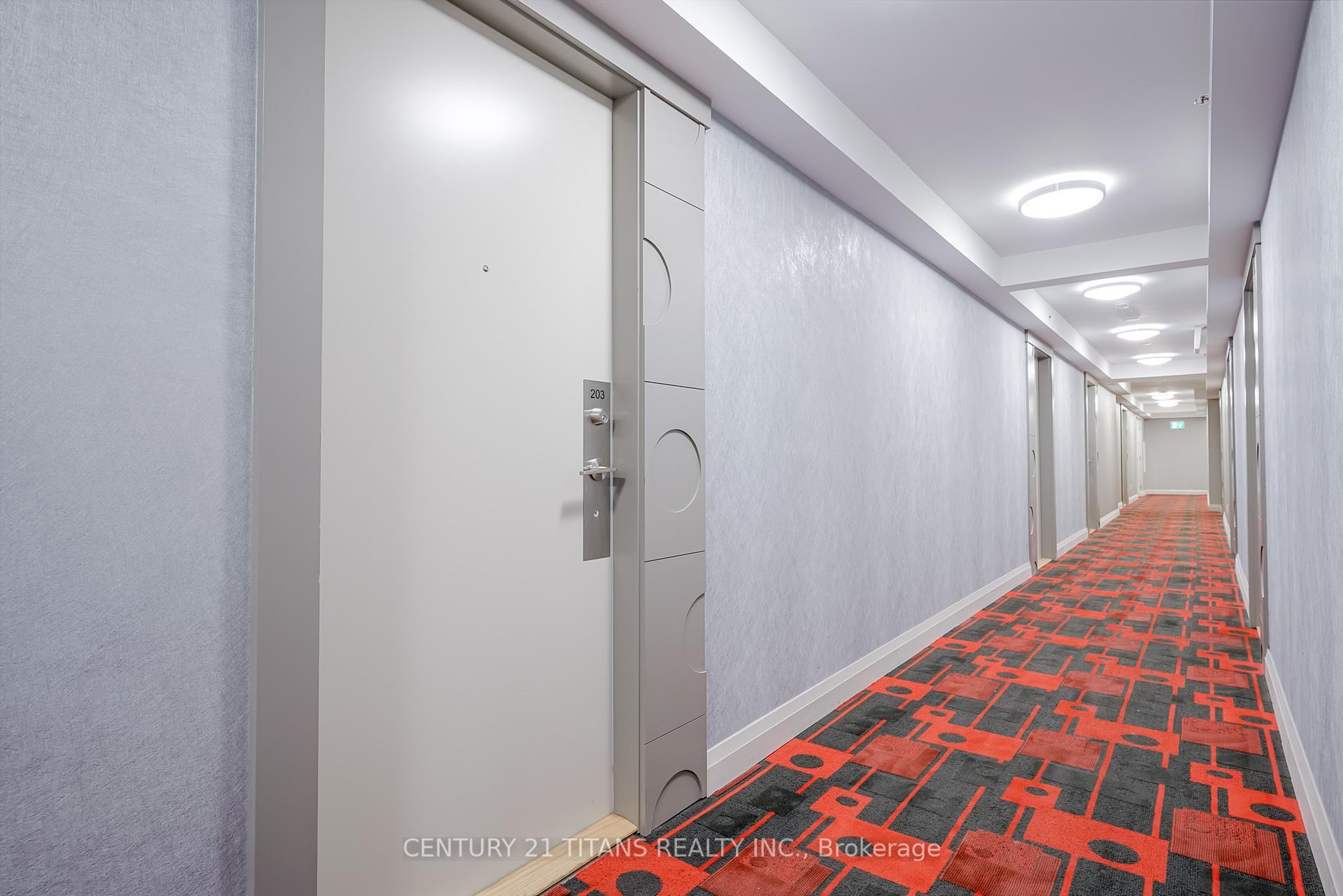 Photo de la propriété:  30 Meadowglen Place 203  ON M1G 0A6 