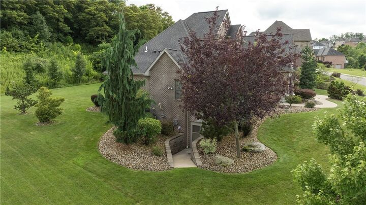 Property Photo: 4020 Castor Ln PA 15332