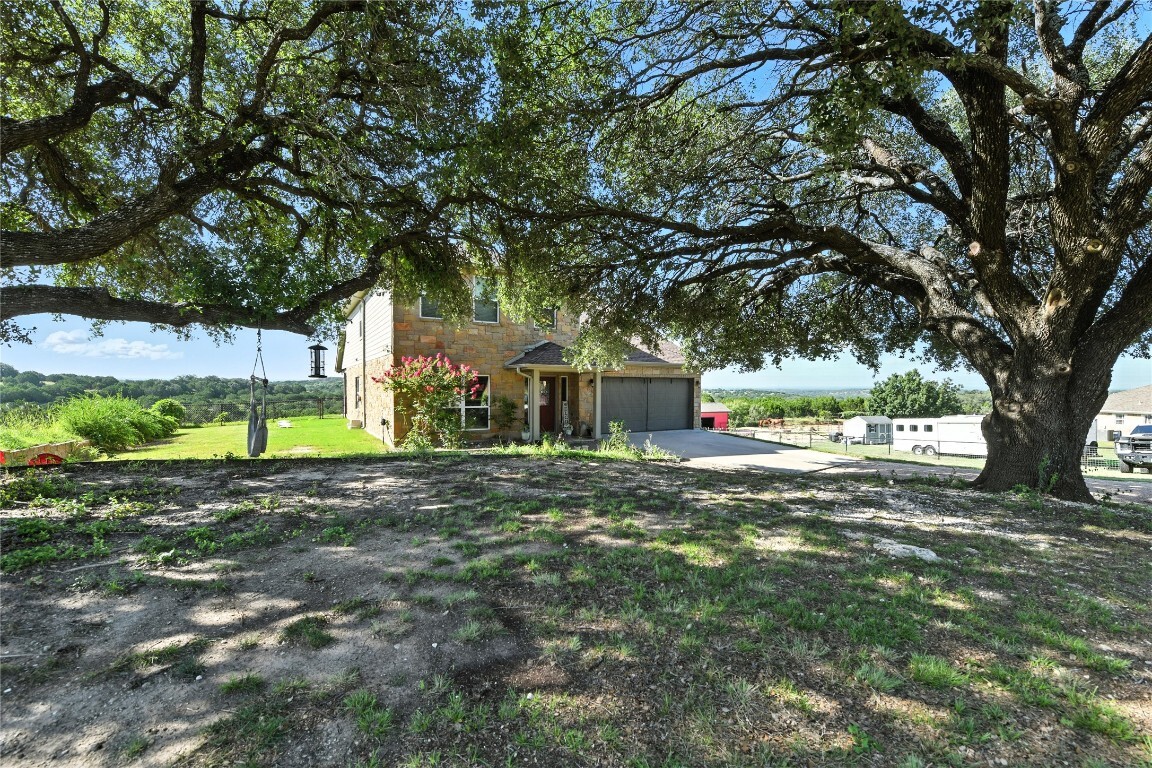 Property Photo: 937 County Road 3371 TX 76539