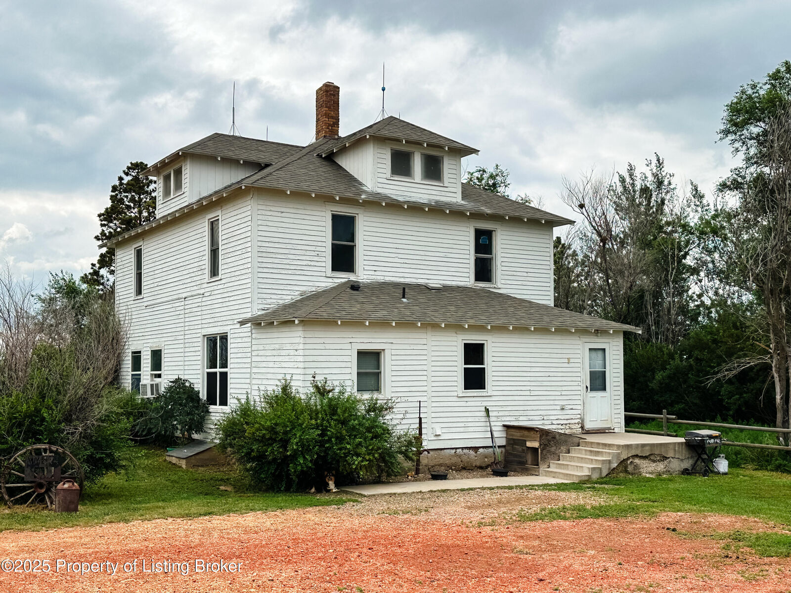 Property Photo:  3950 Nd-16  ND 58621 