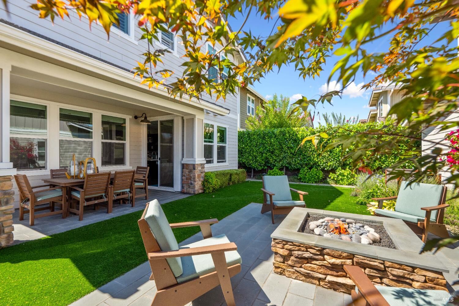 Property Photo:  858 Hayes Street  CA 95476 