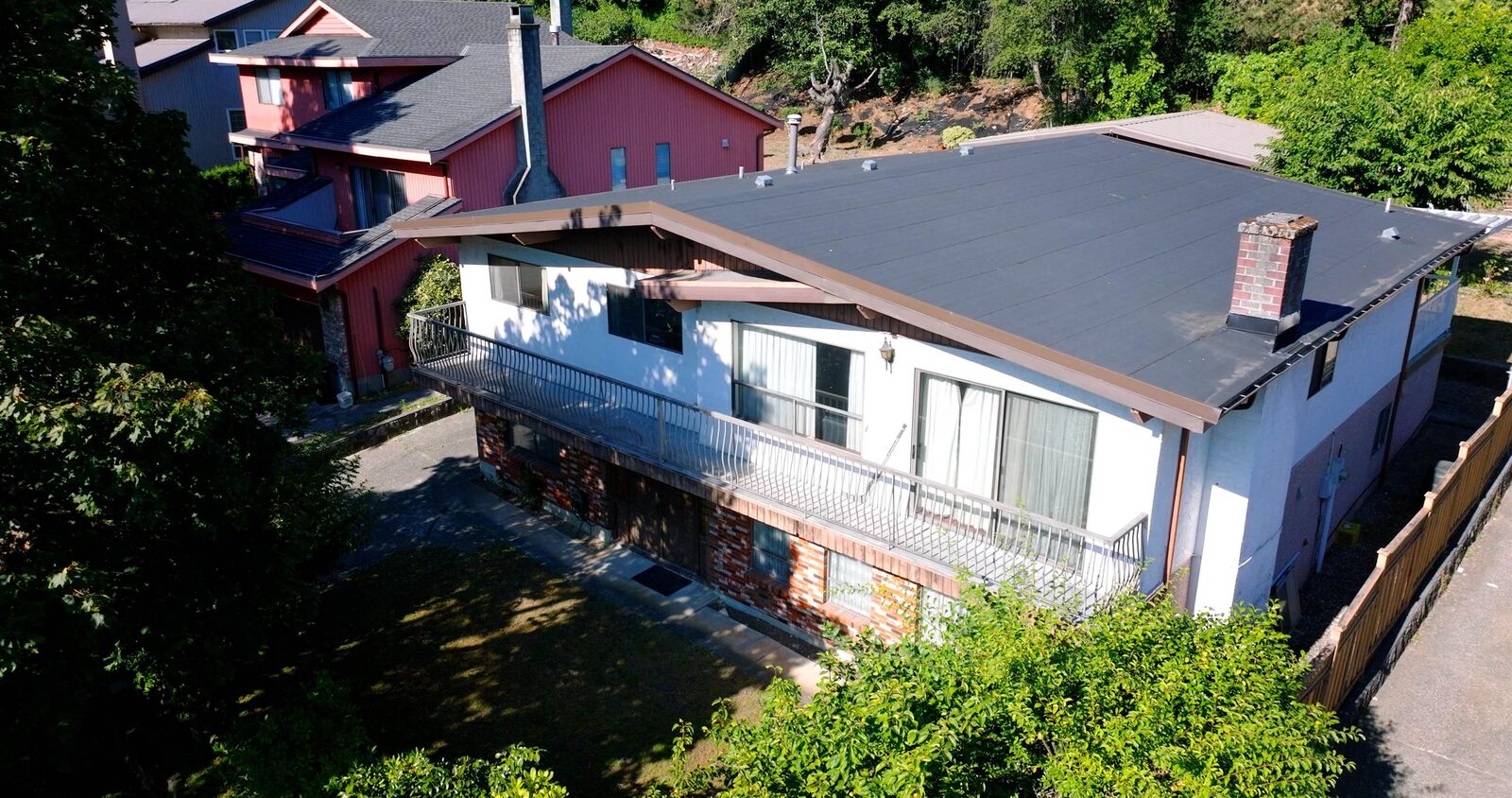 Property Photo: 1362 Phillips Avenue BC V5A 3Z3