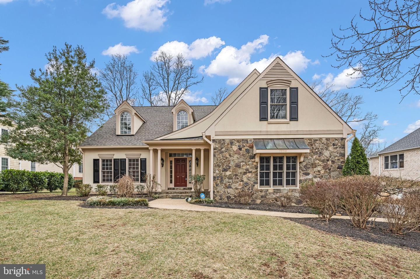 Property Photo:  7990 Amsterdam Court  VA 20155 