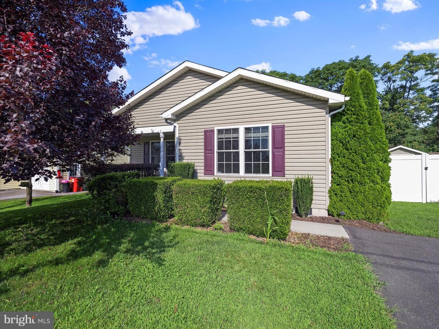 Property Photo: 590 Wendover WV 25413