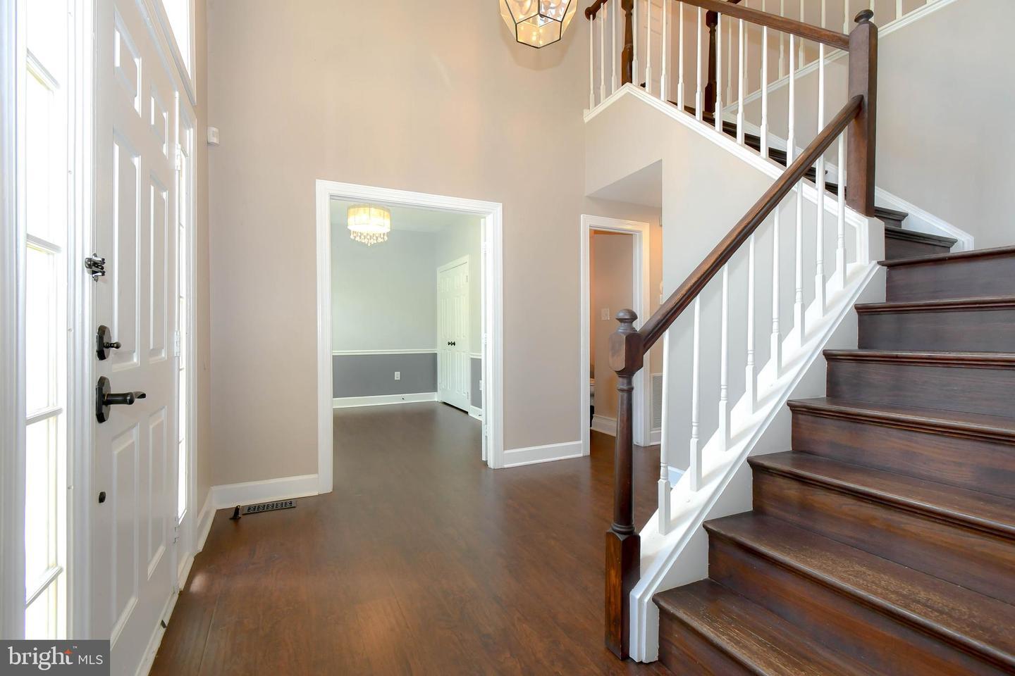 Property Photo:  8003 Comerford Drive  VA 22039 