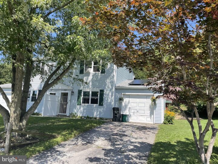 1061 Cloverton Drive  Columbia PA 17512 photo