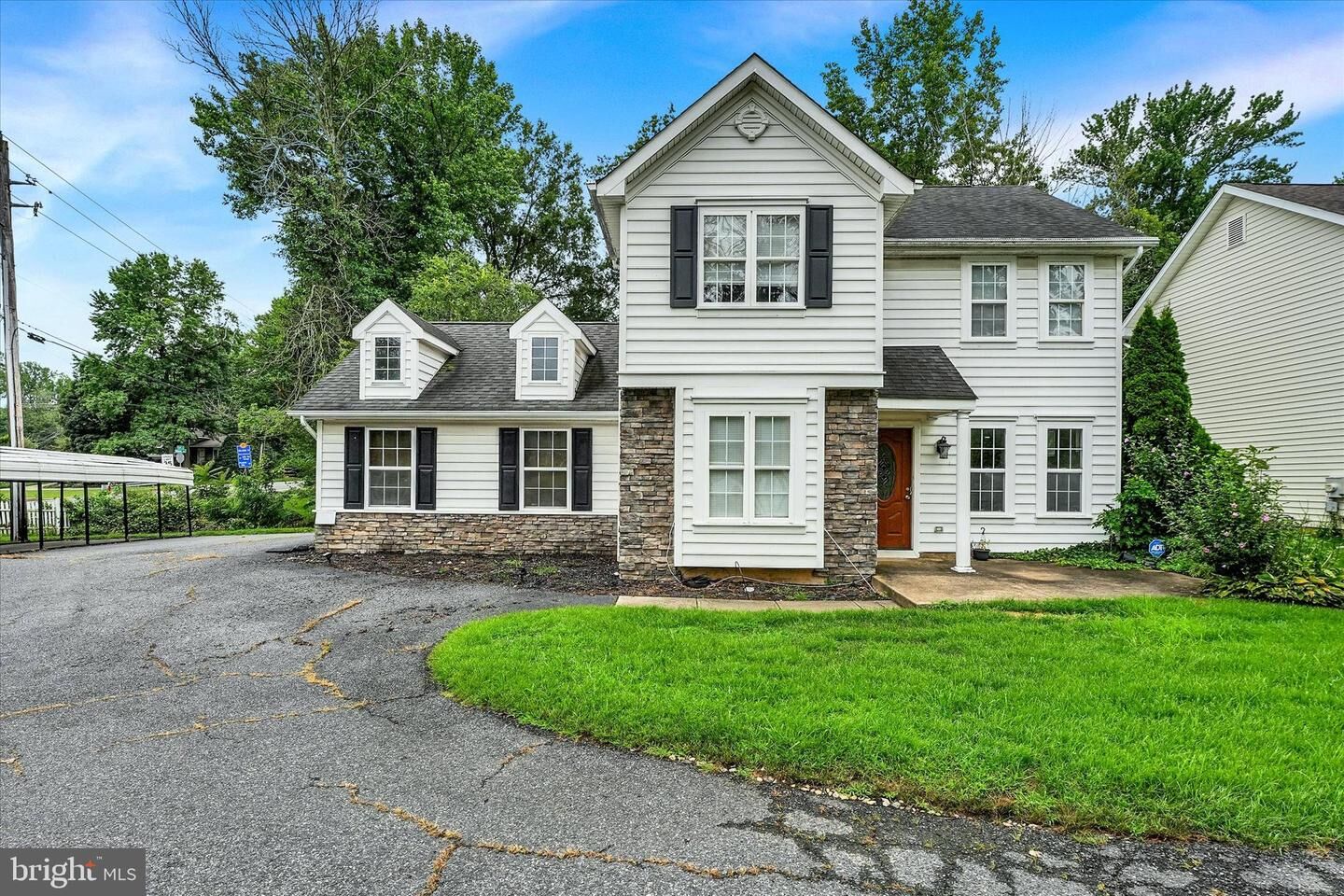 Property Photo: 500 Silverside Road DE 19809
