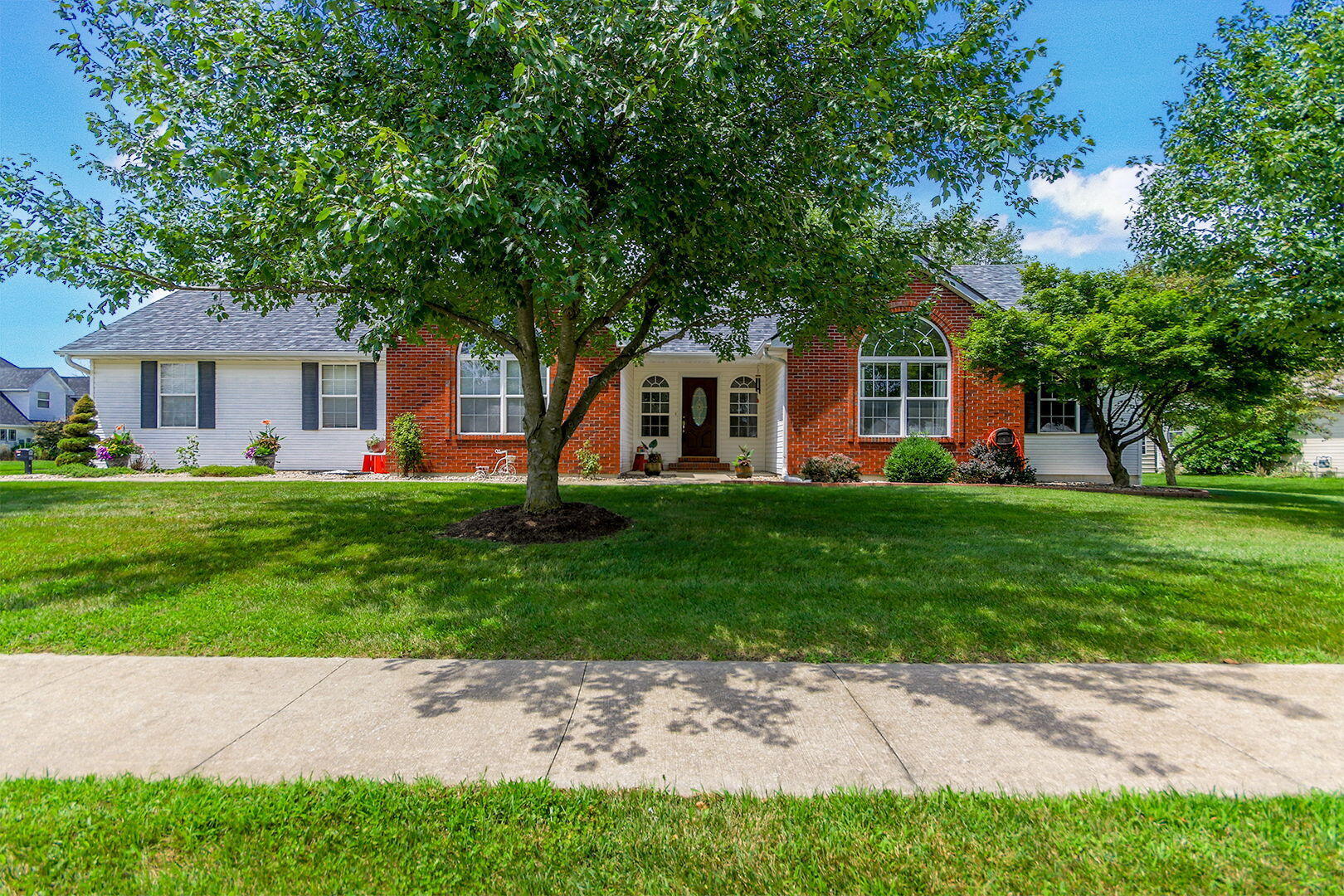 Property Photo:  819 S Central St  MO 65240 